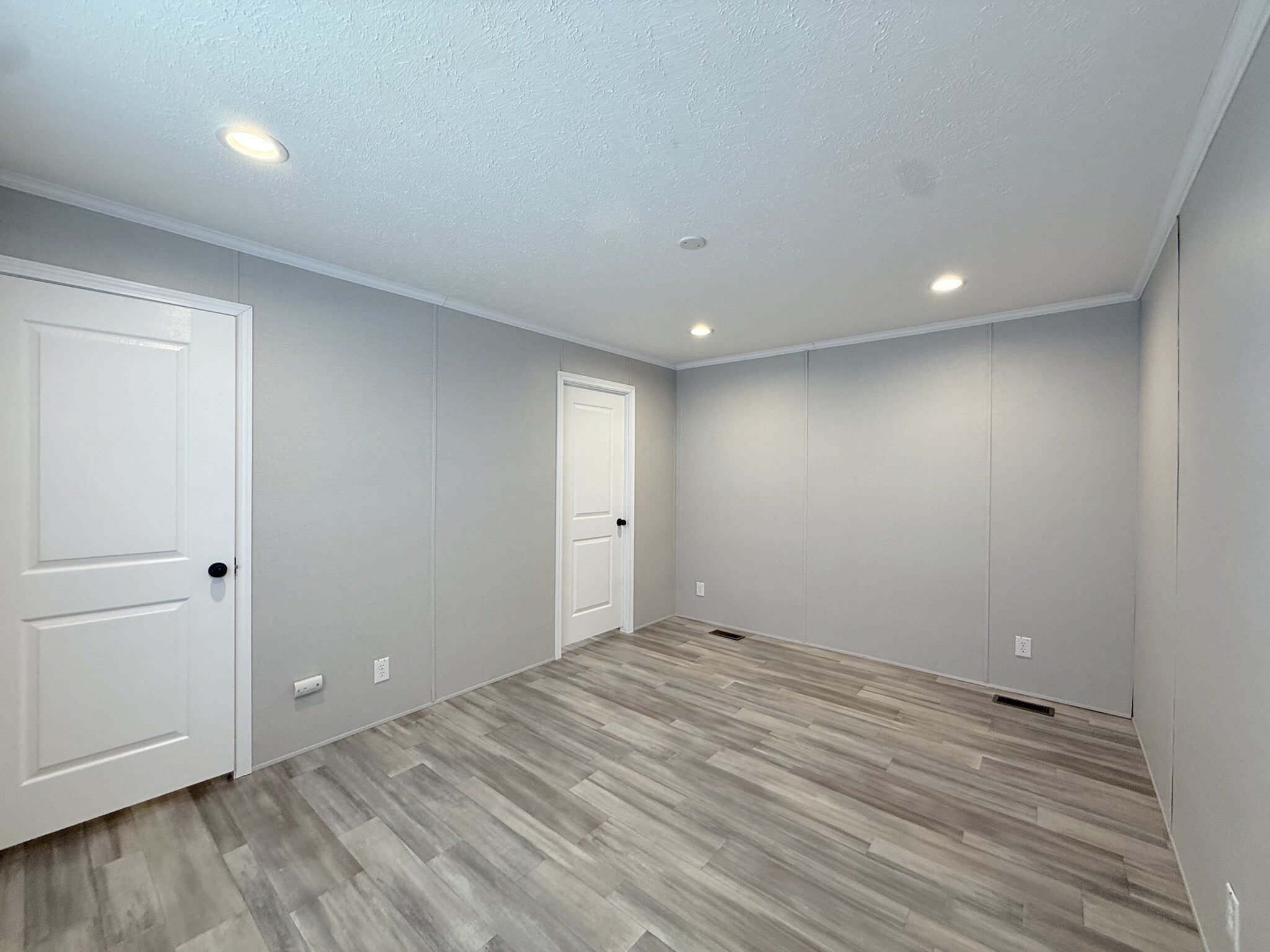 Building Photo - 52962 N Yorktown Ct