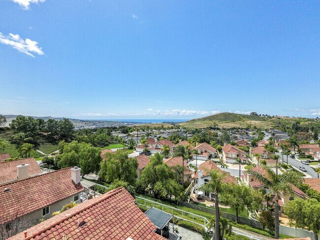 Building Photo - 8 Vistamar, Laguna Niguel