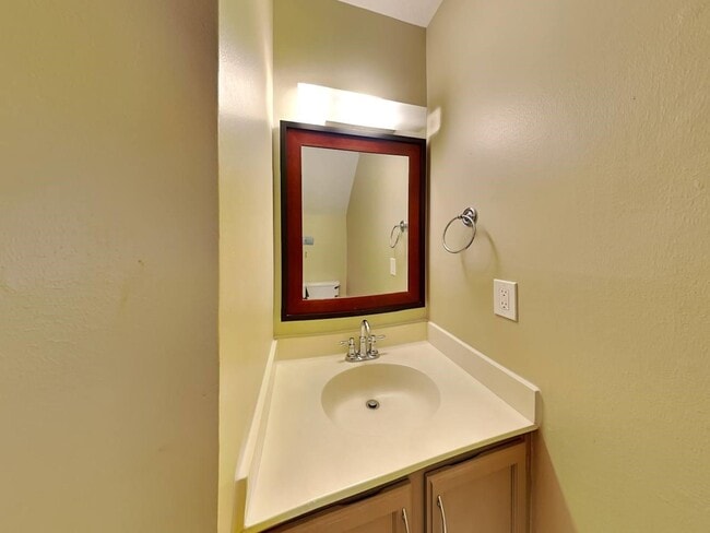 Building Photo - 164 Maple Branch St