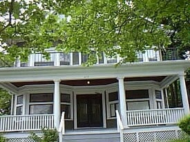 Building Photo - 614 E Buffalo St