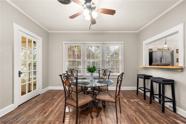 Building Photo - 412 Rose Ave