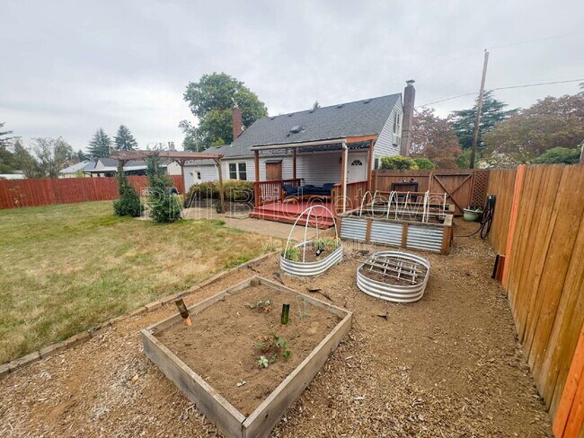 Building Photo - 2755 SE 165th Ave