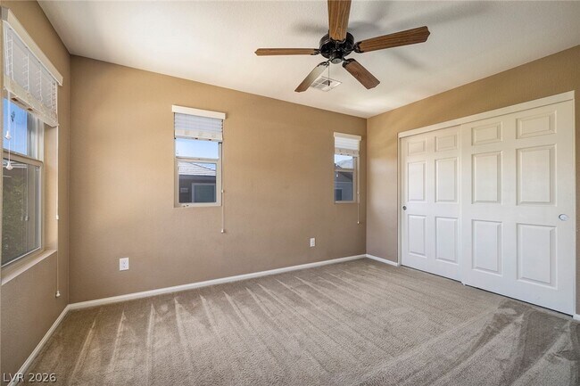 Building Photo - 10683 Country Knoll Way