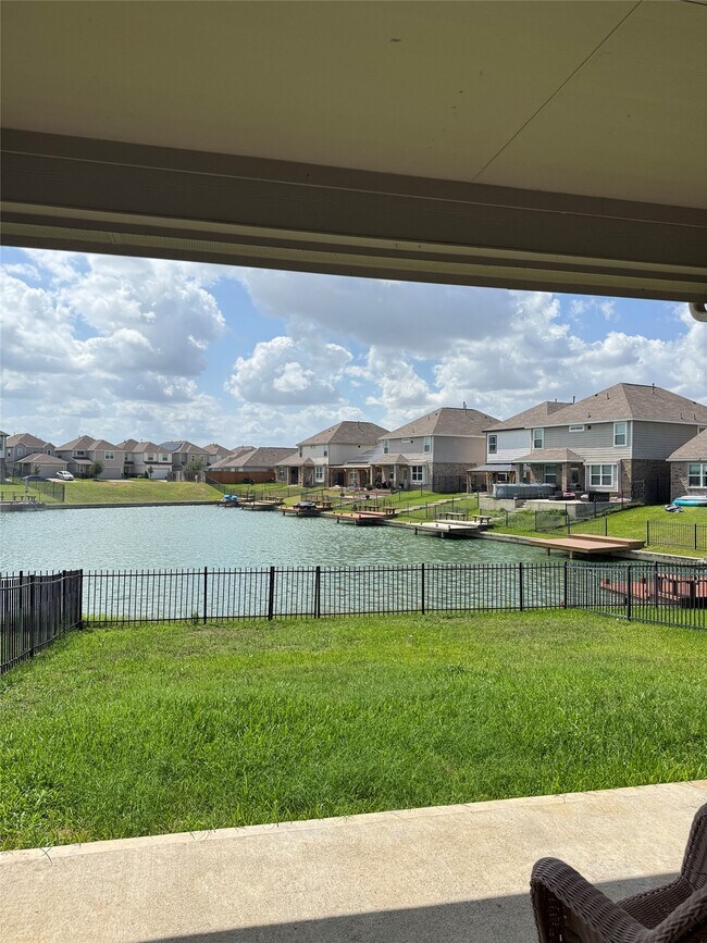 Building Photo - 3831 W Alessano Ln