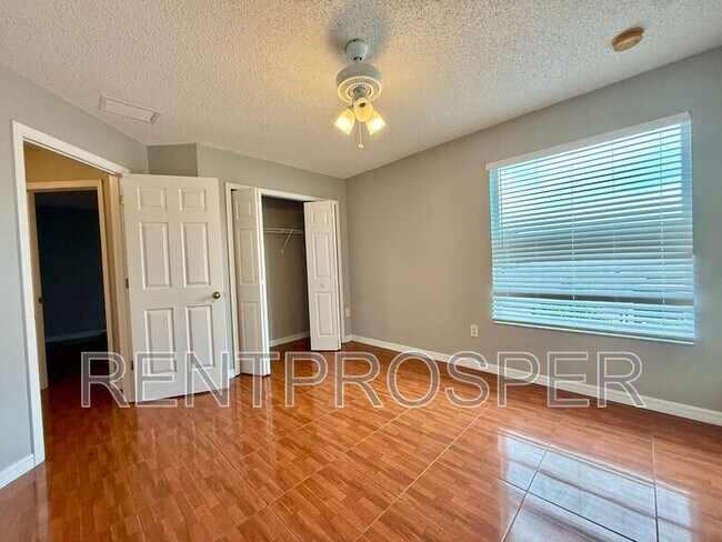 Building Photo - 677 Elbridge Dr