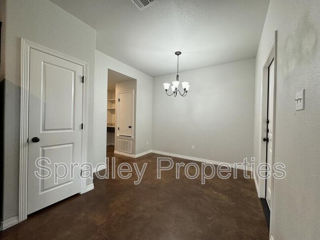 Building Photo - 204 Sparrow Cove