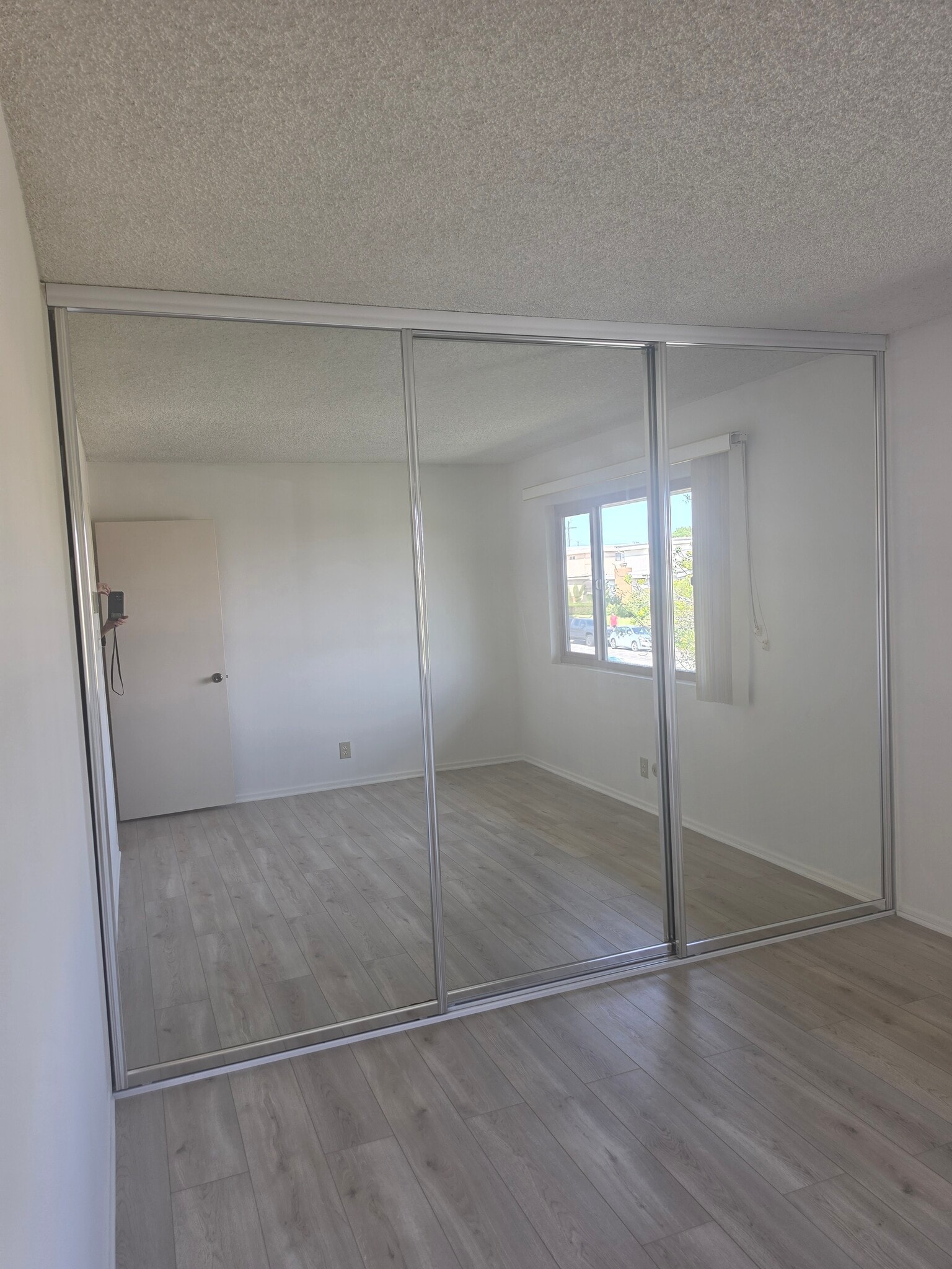 Wall to Wall Closet 2nd Bedroom - 2930 W 235th St