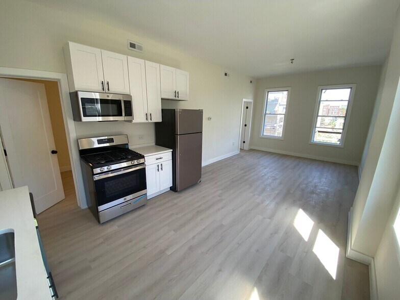 Primary Photo - 1322 W Ohio St