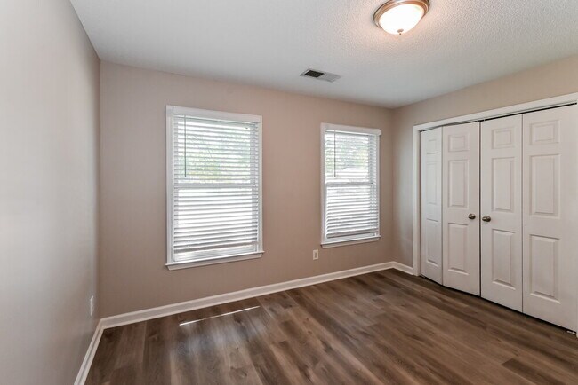 Building Photo - 1077 Cotton Row Cove