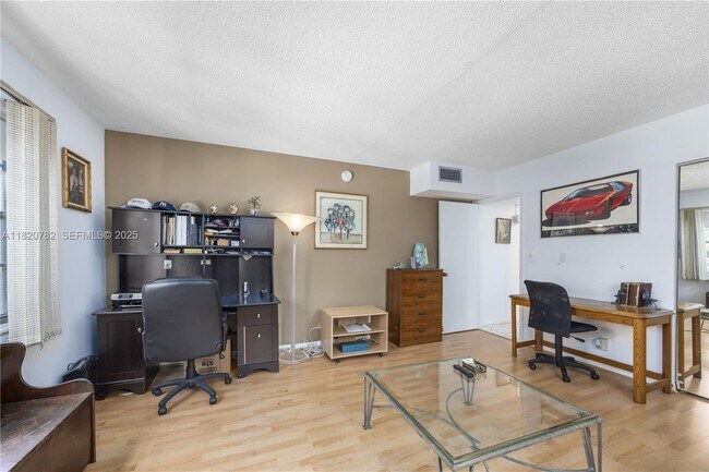 Building Photo - 2504 Antigua Terrace