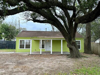 Building Photo - 500 Green St