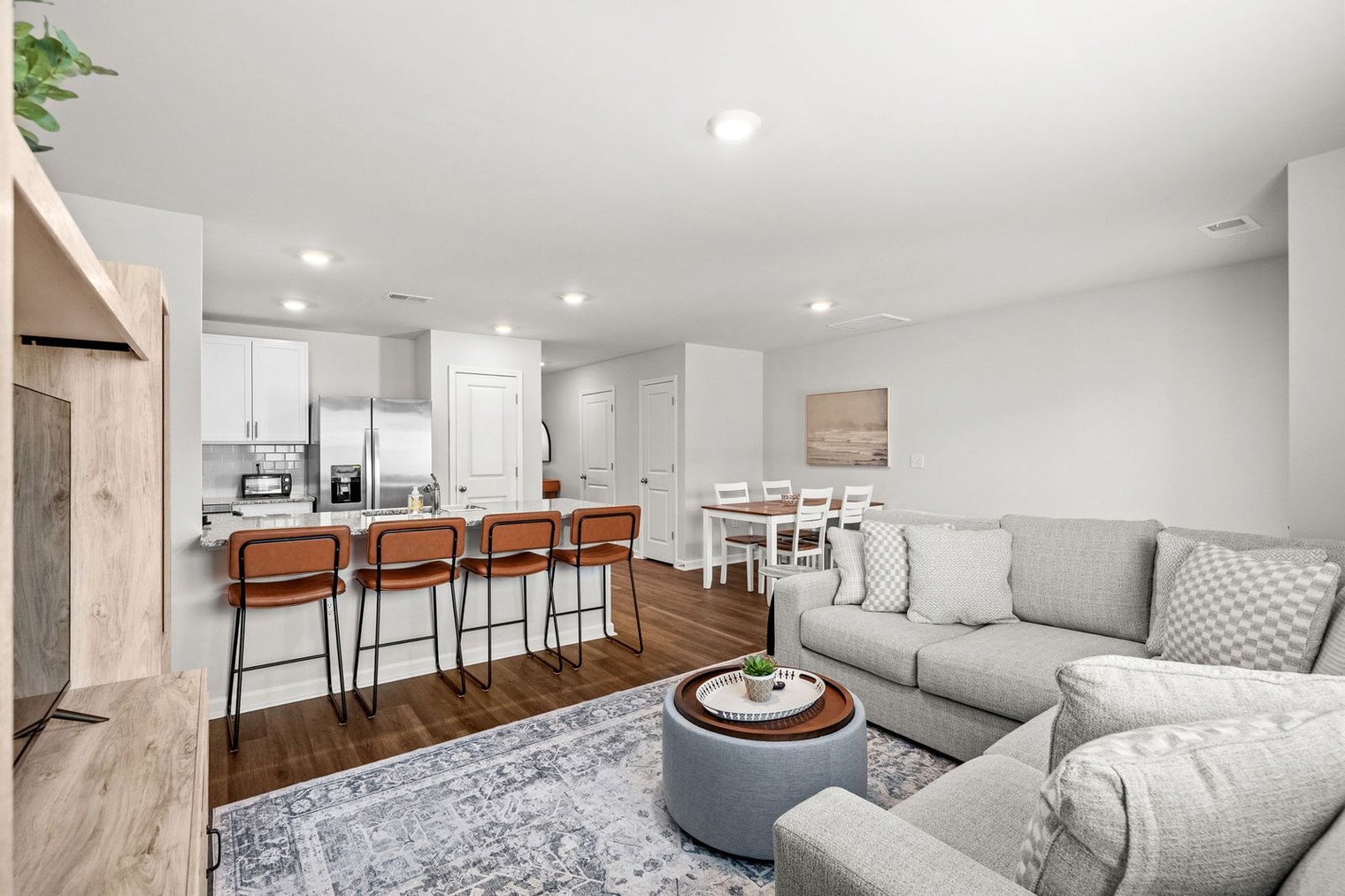 Building Photo - 332 Bayou Loop