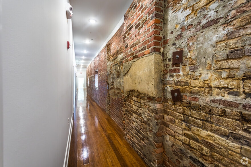 Interior Photo - The Camellia