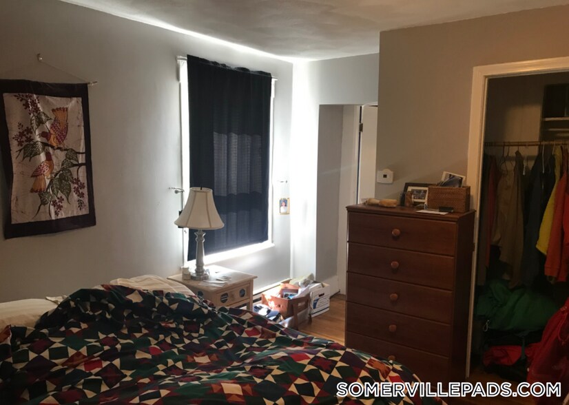 Building Photo - 639 Somerville Ave