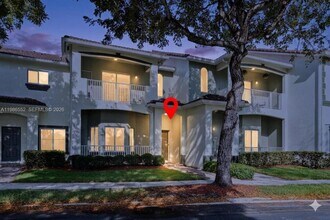 Building Photo - 1947 SE 24th Terrace