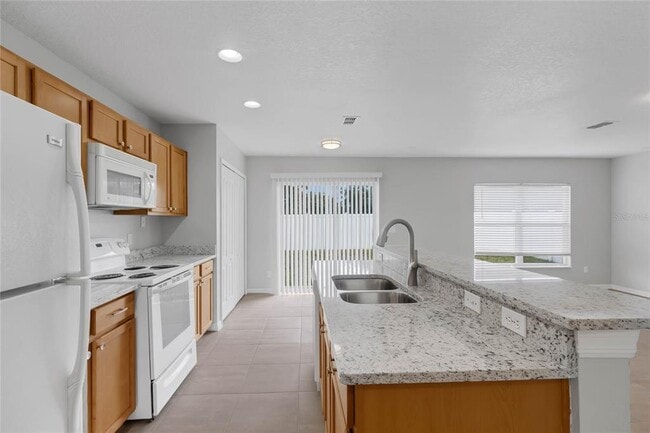 Building Photo - 2040 Portcastle Cir