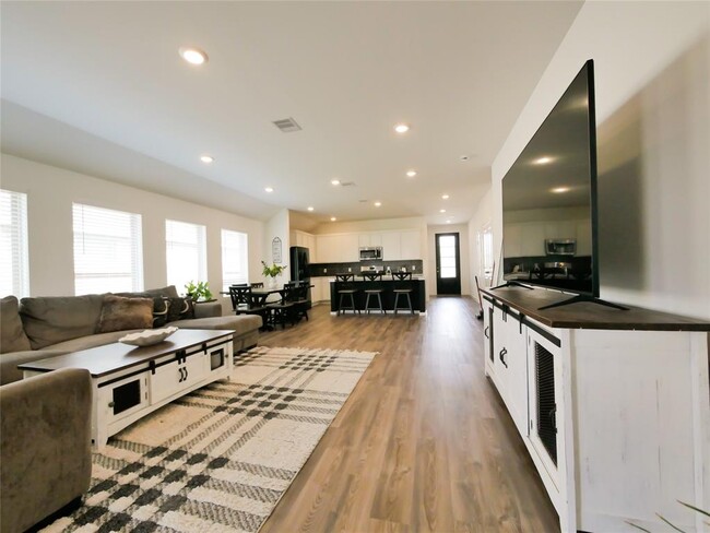 Building Photo - 27230 Henley Rdg Dr