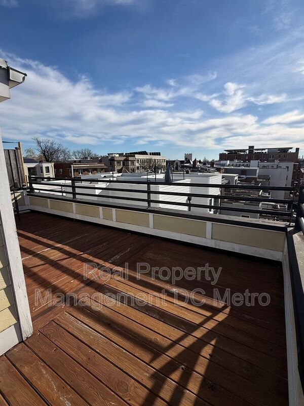 Building Photo - 3538 13th St NW