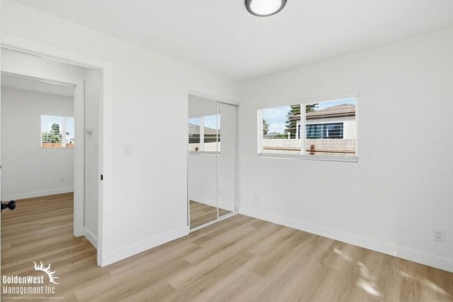 Building Photo - Newly Renovated 2Bdm 2Ba Stand Alone Unit with Private Yard in Chula Vista!