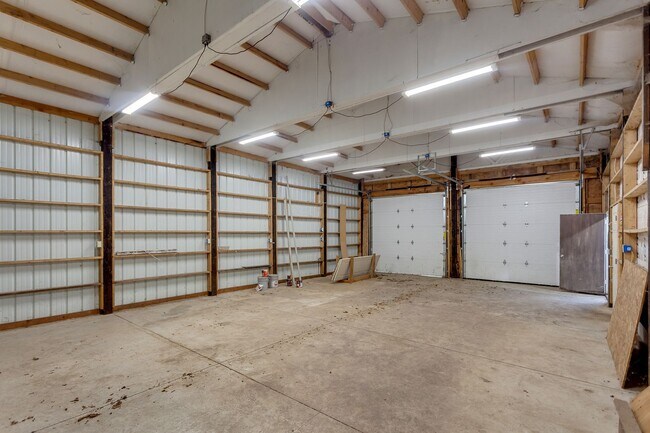 Building Photo - $500 OFF YOUR FIRST MONTH’S RENT – Limited Time Special!