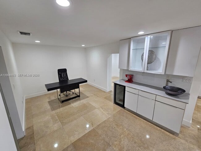 Building Photo - 5754 NW 98th Ave