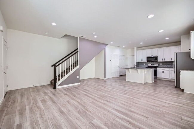 Building Photo - 6437 Crossdrum Point