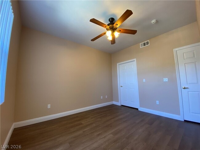 Building Photo - 8000 W Badura Ave