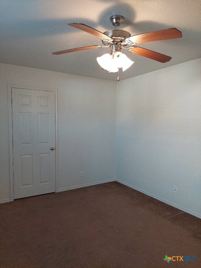 Building Photo - 3902 Bolivar Dr