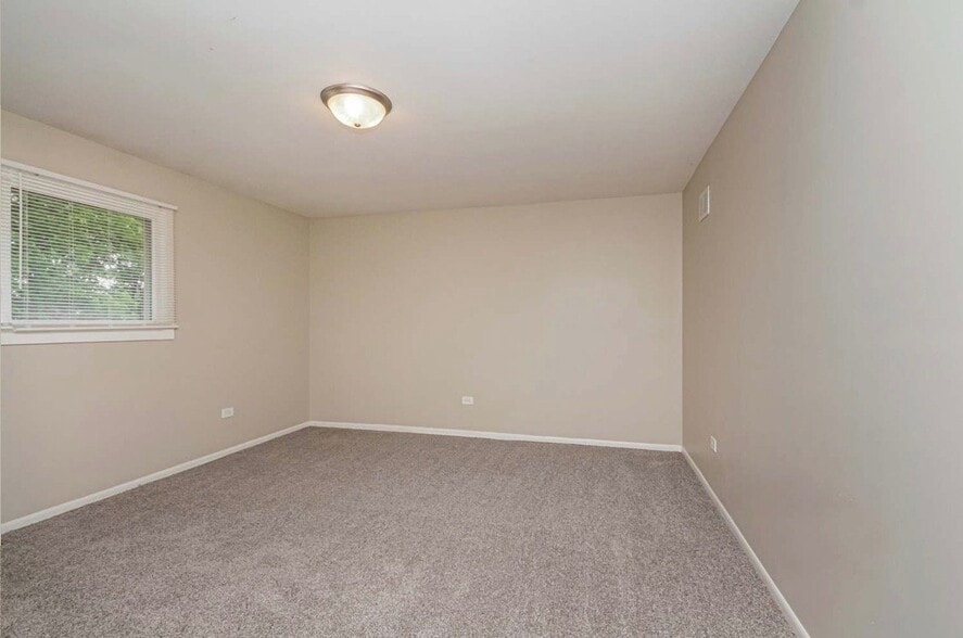 Building Photo - 6173 Brookwood Dr