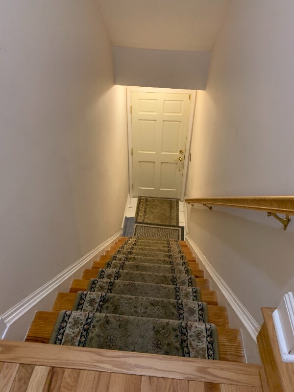 Building Photo - 147 E 3rd St