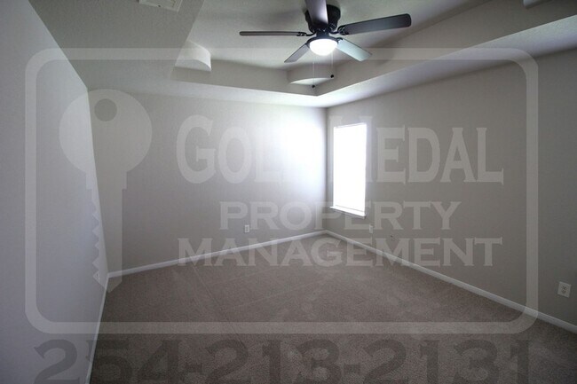 Building Photo - 302 James Loop