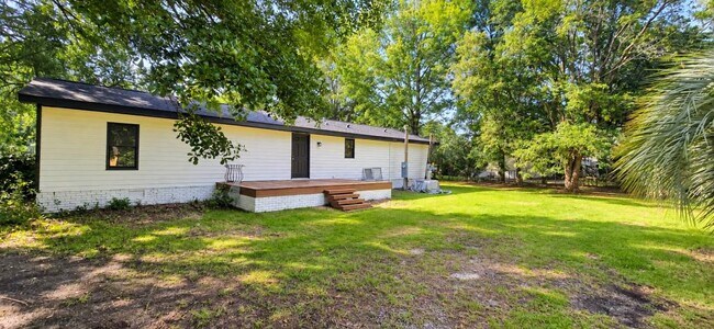 Building Photo - 2619 W Black Creek Rd