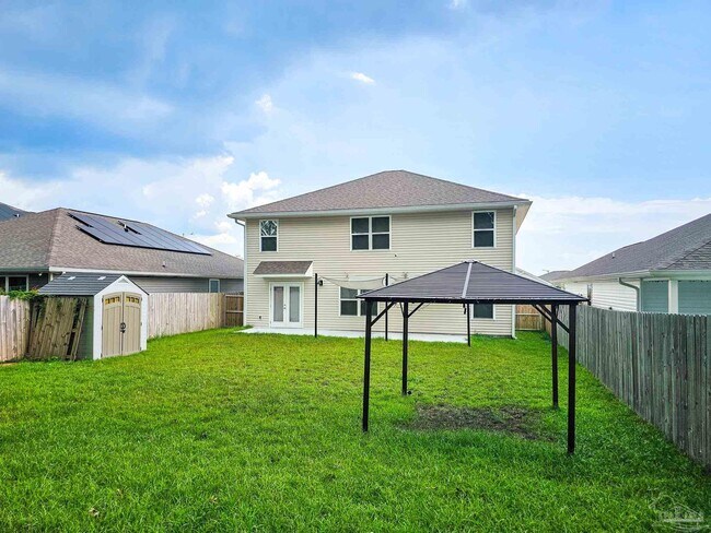 Building Photo - 5249 Peach Dr