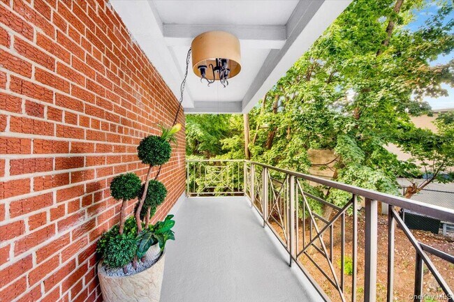 Building Photo - 1 Balint Dr