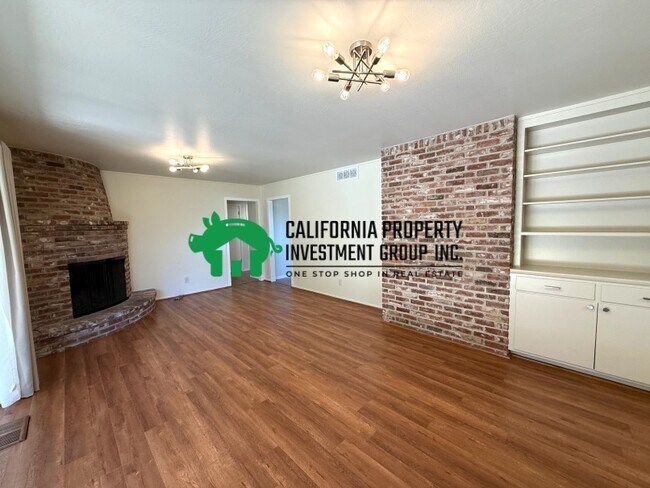 Building Photo - 1212 40th Ave
