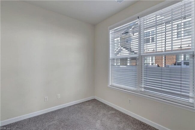 Building Photo - Spacious 2-Bed Condo in Culpepper Landing ...