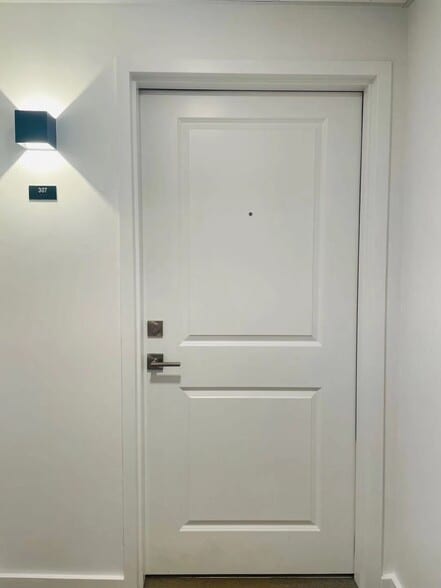 Building Photo - 16 Boardman St