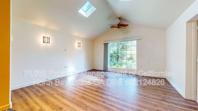 Building Photo - 17475 Summit Ave