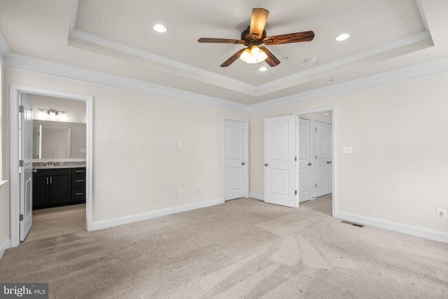 Building Photo - 7131 Beaumont Place
