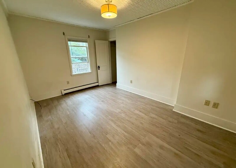 Building Photo - 52-52 Myrtle St