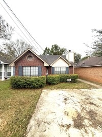 Building Photo - ** Great 3 bed 2 bath ** Perry Hill Road! ...