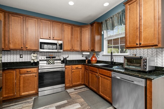 Building Photo - 2476 Apiary Ct