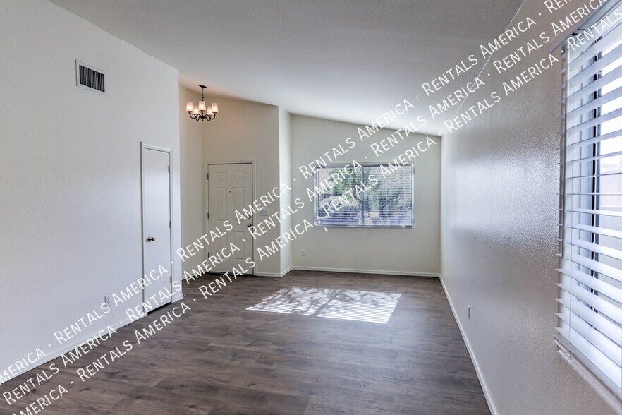 Building Photo - 10984 N Double Eagle Ct