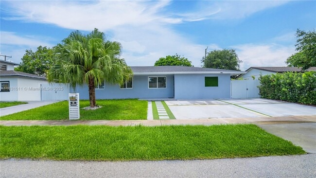 Building Photo - 16400 SW 100th Ct