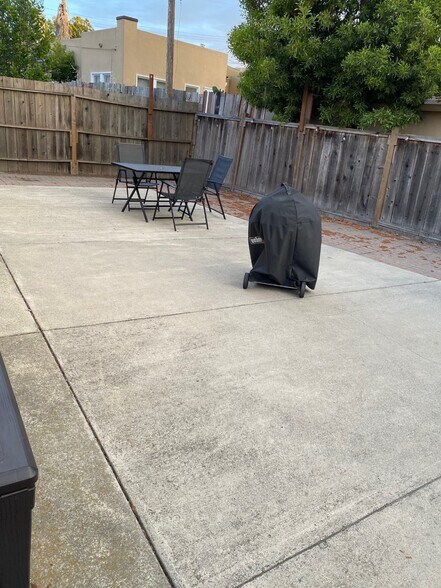 Backyard - 343 Foothill Blvd