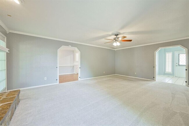 Building Photo - 8720 Raven Ave