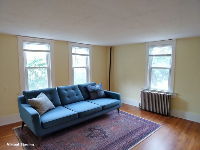 Building Photo - 77 Hudson St