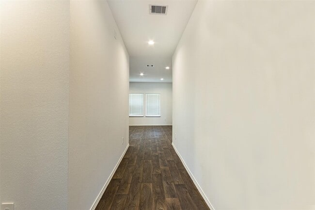 Building Photo - 21311 Violet Dusk Dr