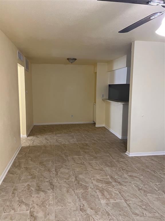 Building Photo - 9000 Bissonnet St