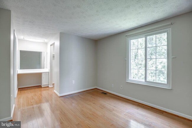 Building Photo - 1604 Barnstead Dr